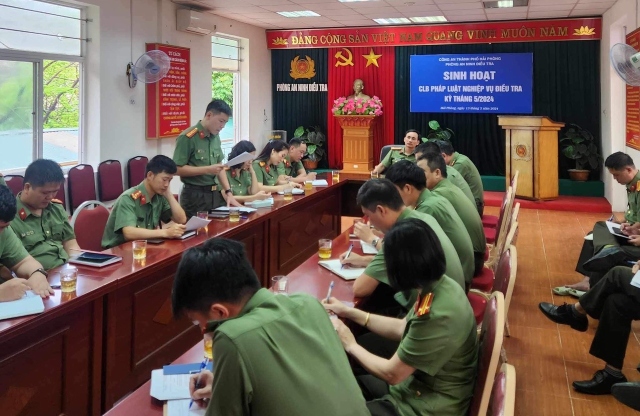 Phòng An ninh điều tra tổ chức sinh hoạt định kỳ “Câu lạc bộ Pháp luật - Nghiệp vụ điều tra”  Quý 2 năm 2024